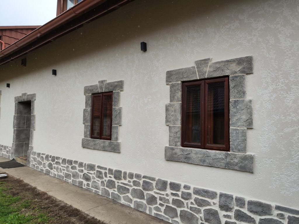 Decorative-stone-Marek-Ukrop-Muran-22.jpg